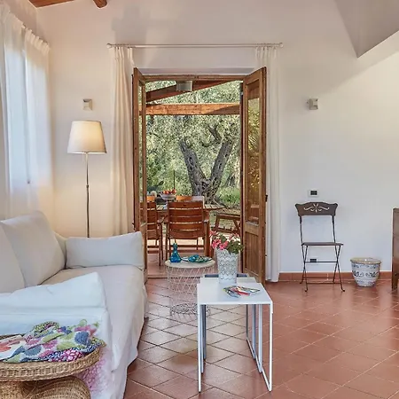 Villa Coda Di Volpe Sul Mare